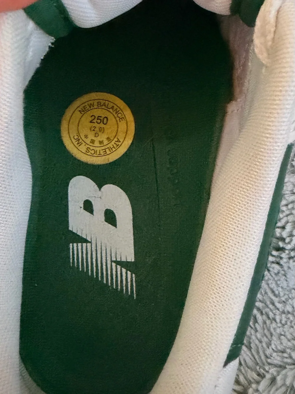 New Balance Men’s White & Dark Green Athletic Sneakers